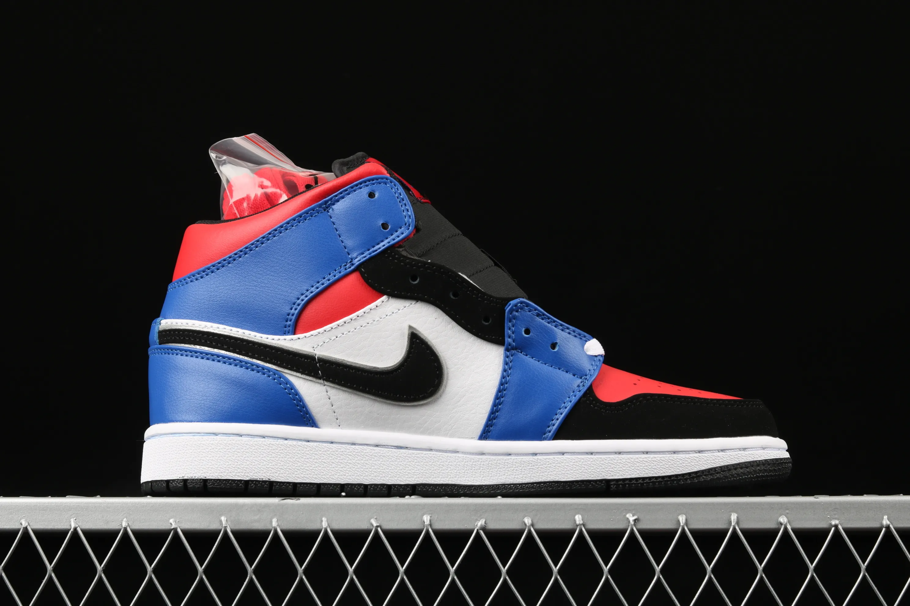 All categories Air Jordan Jordan series basketball shoes Air Jordan 1 Mid Air Jordan 1 Mid Top3 Mandarin duck stitching toe mid-top full toe layer genuine standard 554724-124